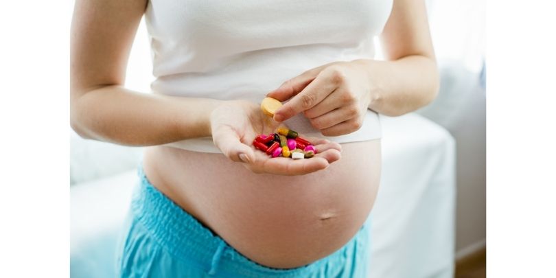 Vitaminas para el embarazo: beneficios e importancia de su consumo durante  la gestación